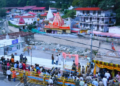 Life becomes a struggle in Nainital massive crowds throng Kainchi Dham Life in the hills thrown out of gear pressure from tourism poses a major challenge