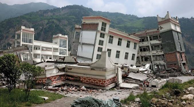 China Earthquake: चीन के तिब्बत में 7.0 तीव्रता के भूकंप से मची हलचल, मकान गिरने का वीडियो सामने आने से बढ़ी चिंता