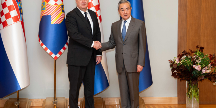 क्रोएशिया के राष्ट्रपति से मिले चीनी विदेश मंत्री वांग यी
