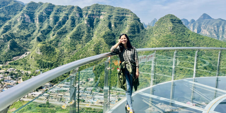 पेइचिंग से कुछ दूर, जहां पहाड़ों के बीच बसा है शिदू