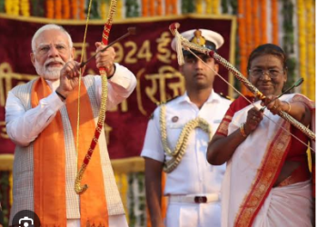 Dussehra celebration PM Modi performed the burning of the Ravana effigy by shooting an arrow