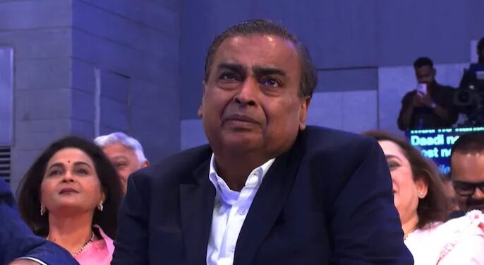 Jio Platforms IPO Listing: जियो की कामयाबी पर भावुक हुए मुकेश अंबानी, अनंत और ईशा की बातों ने परिवार के पुराने सफर को किया याद